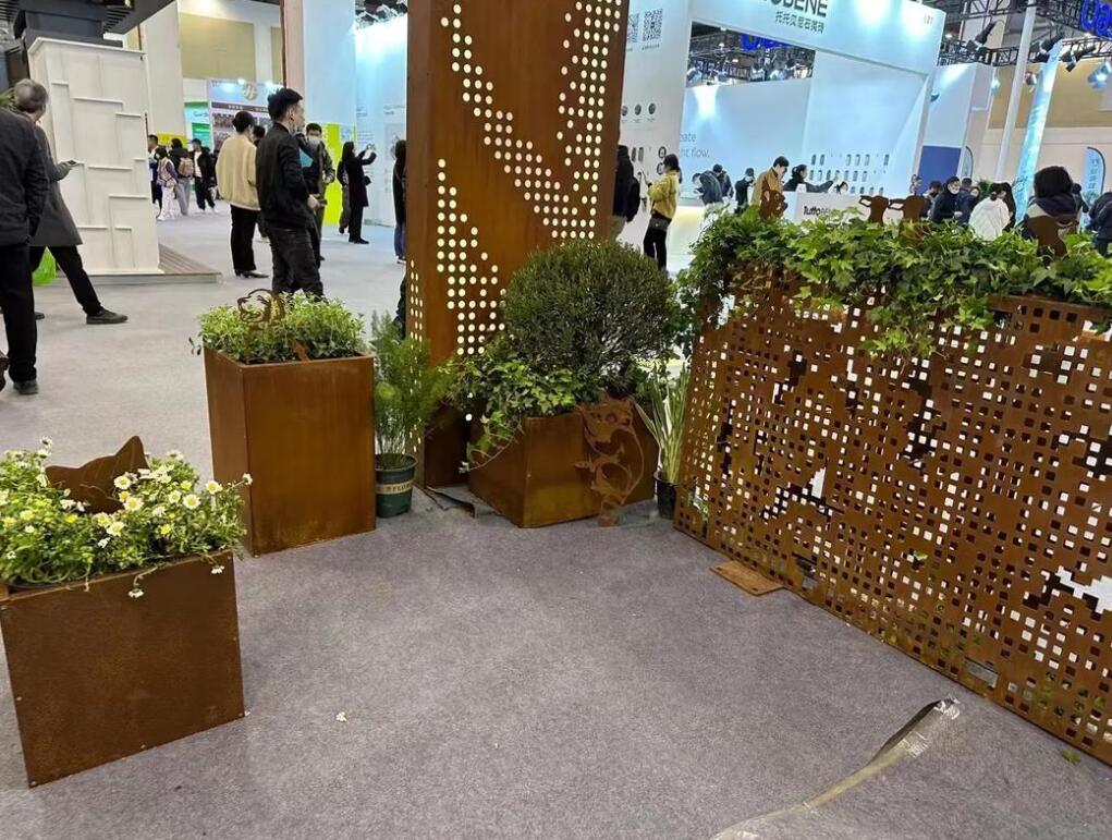 班玛耐候钢花箱